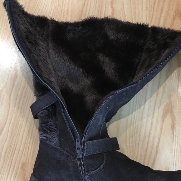 Women's Brown Fur-Lined Boots - Picture 6 of 9